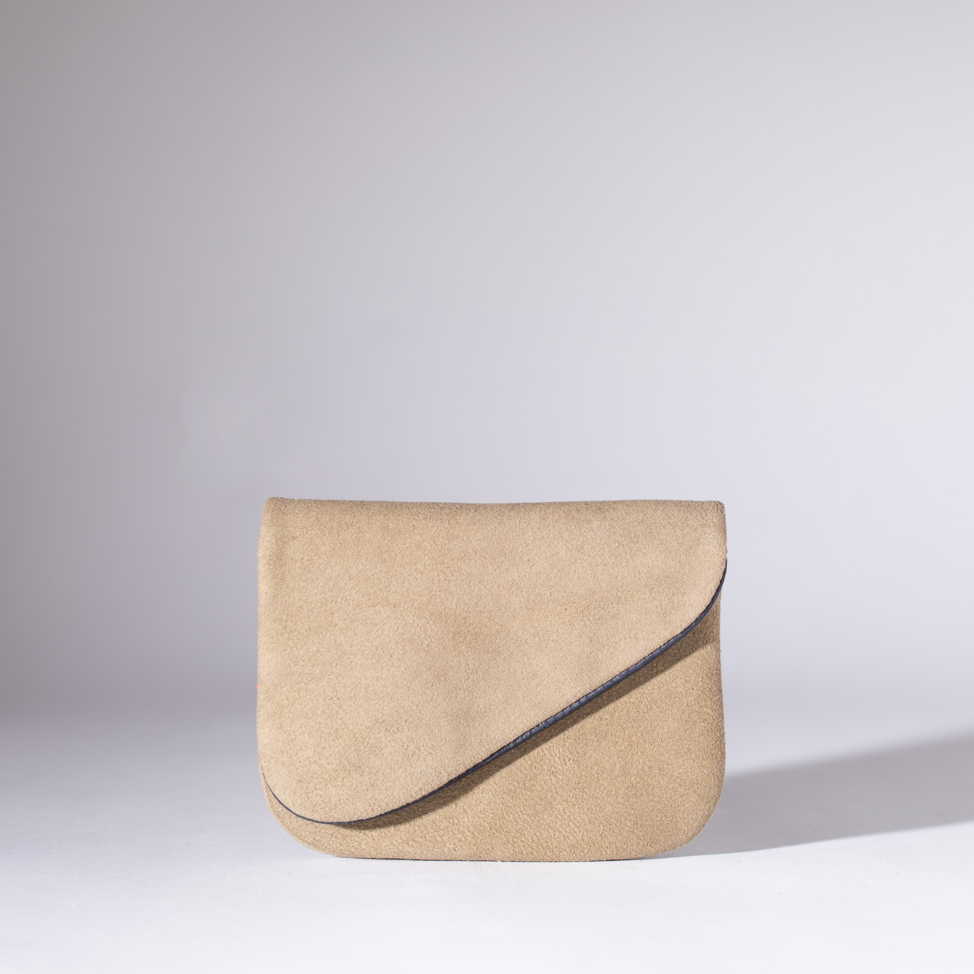 Pago L wallet made from deerskin