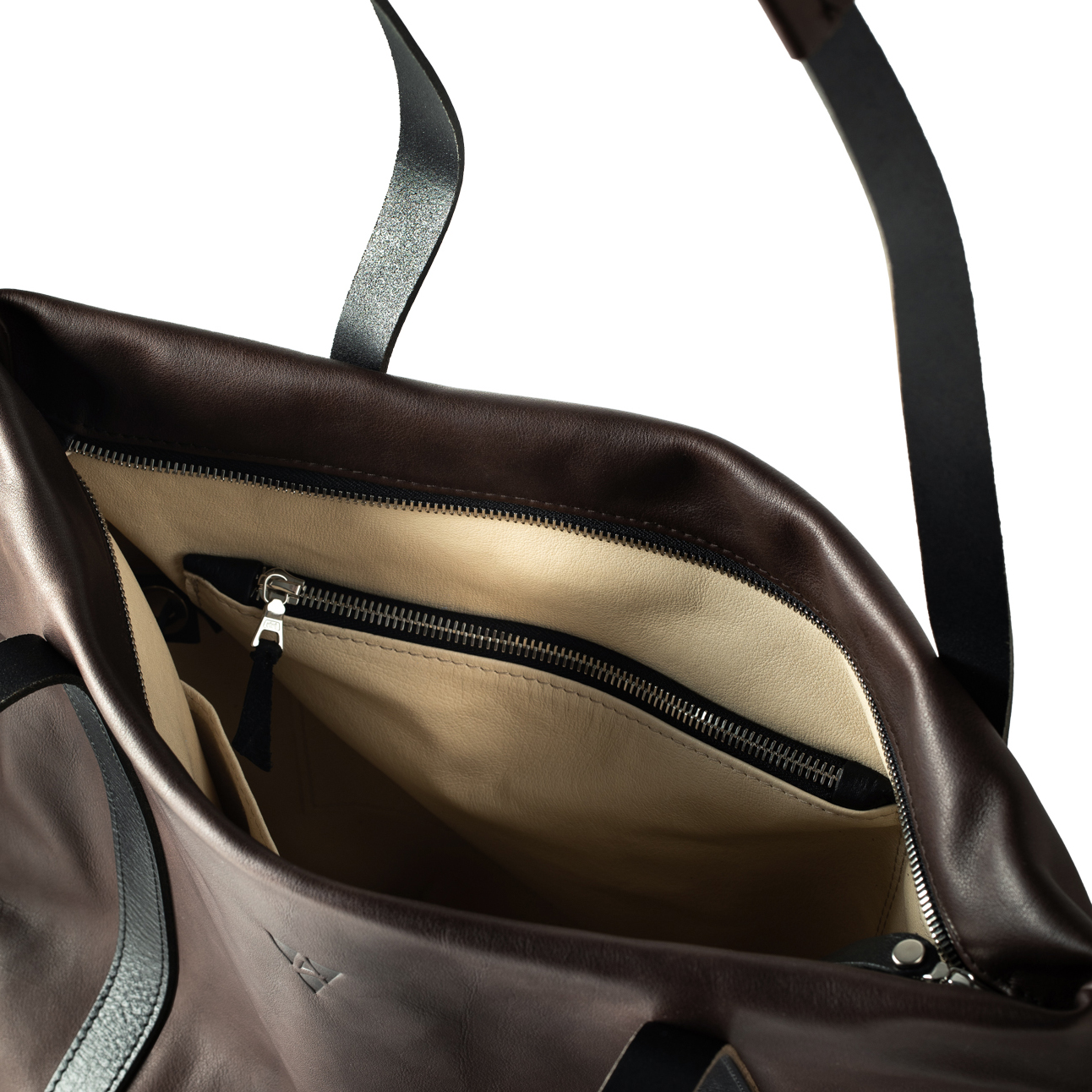 Shoulder bag Delhi made of Olivenleder®