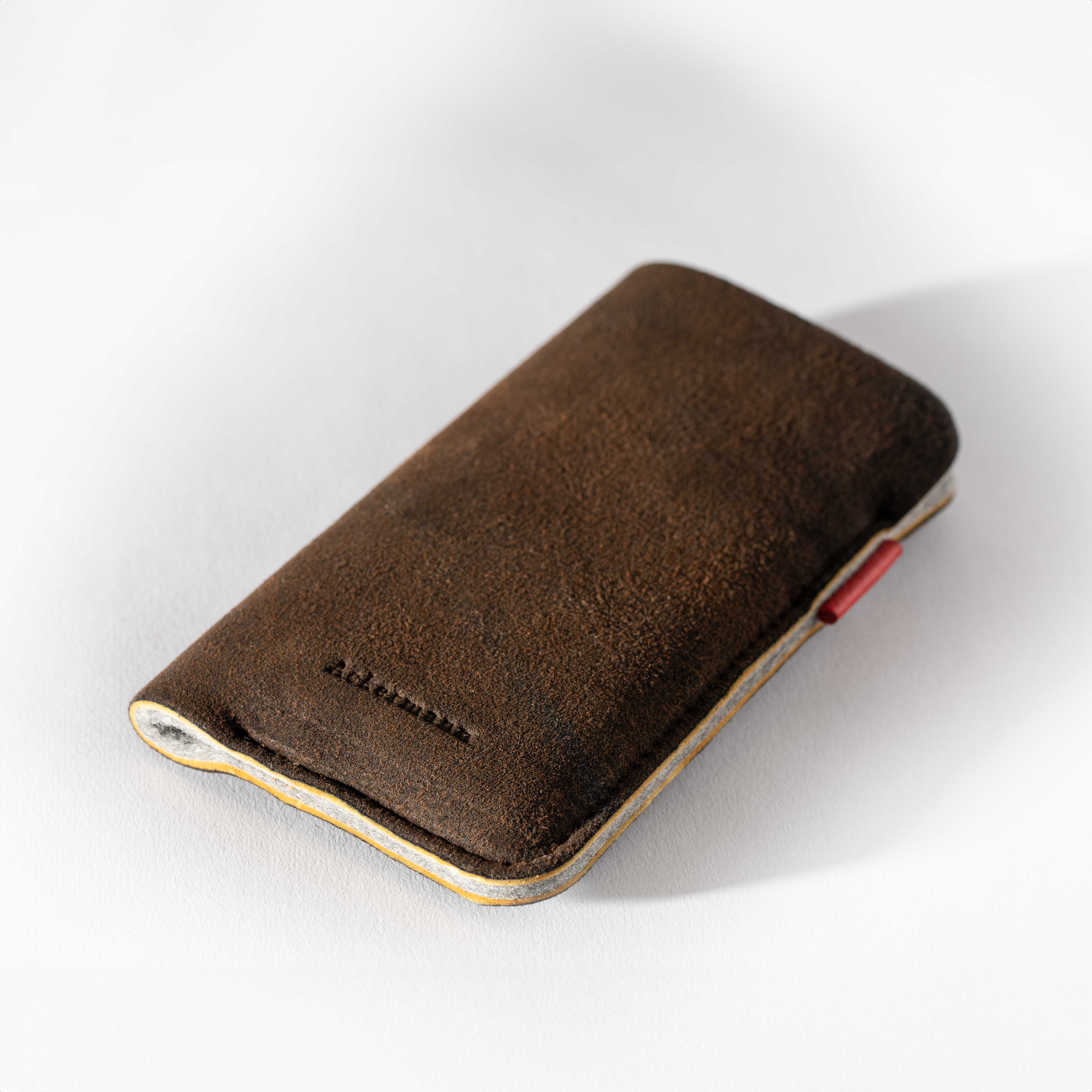 Protect iPhone Etui made from deerskin