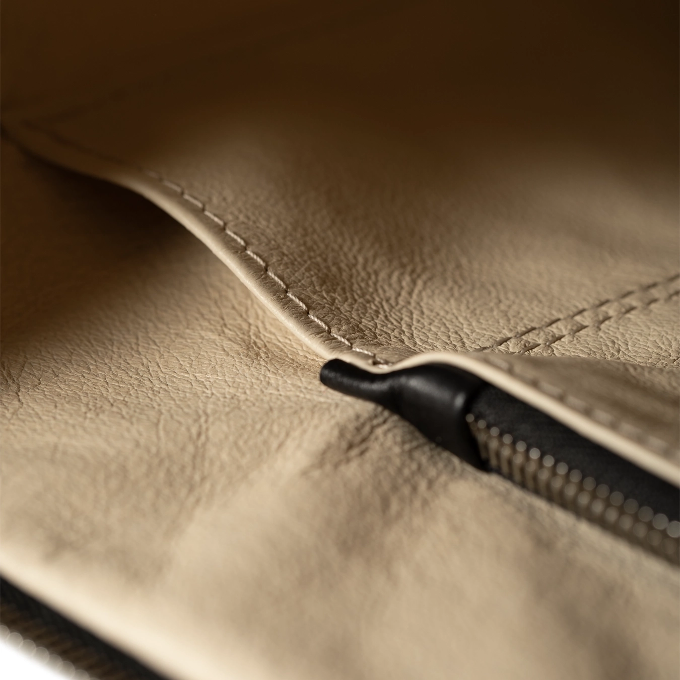 Beuteltasche Dallas L aus Softnappa