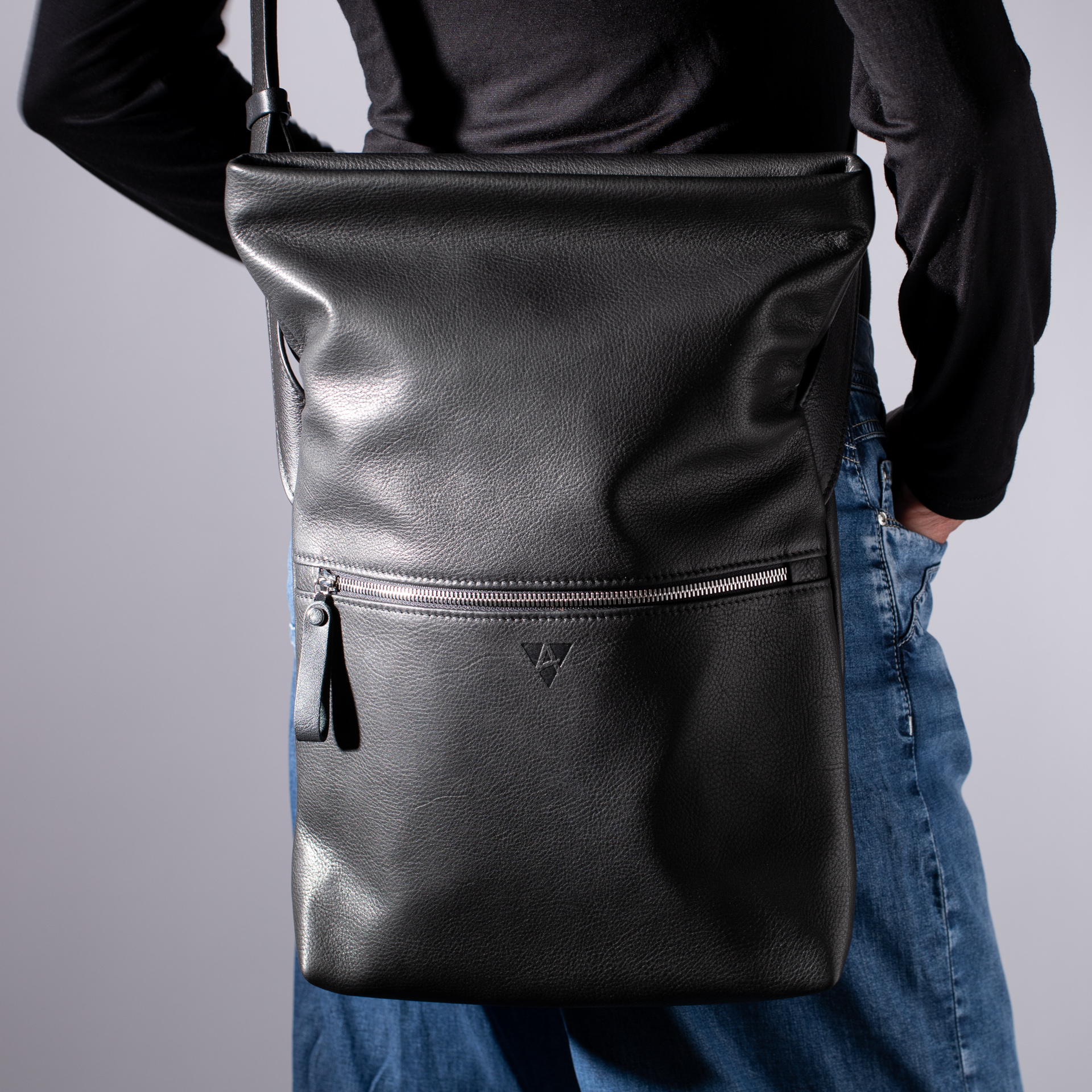 Fold-over Shoulder bag London M