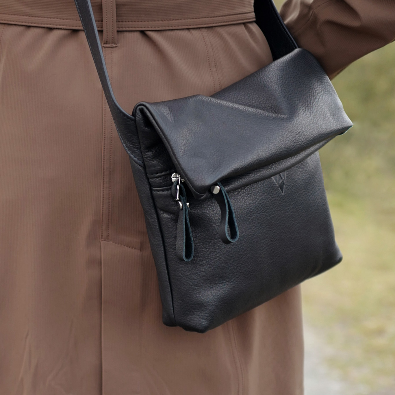 Fold-over Shoulder bag London S