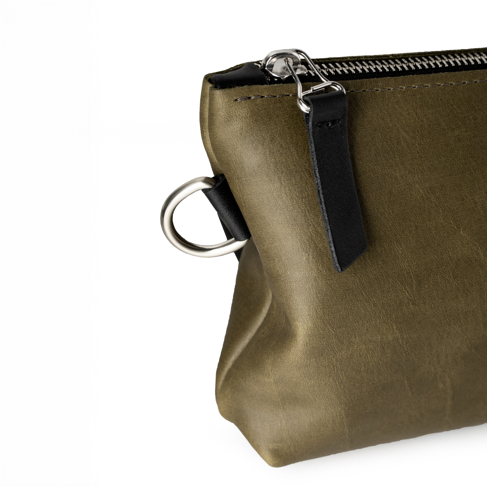 Equipment case Dhaka made of olive leather