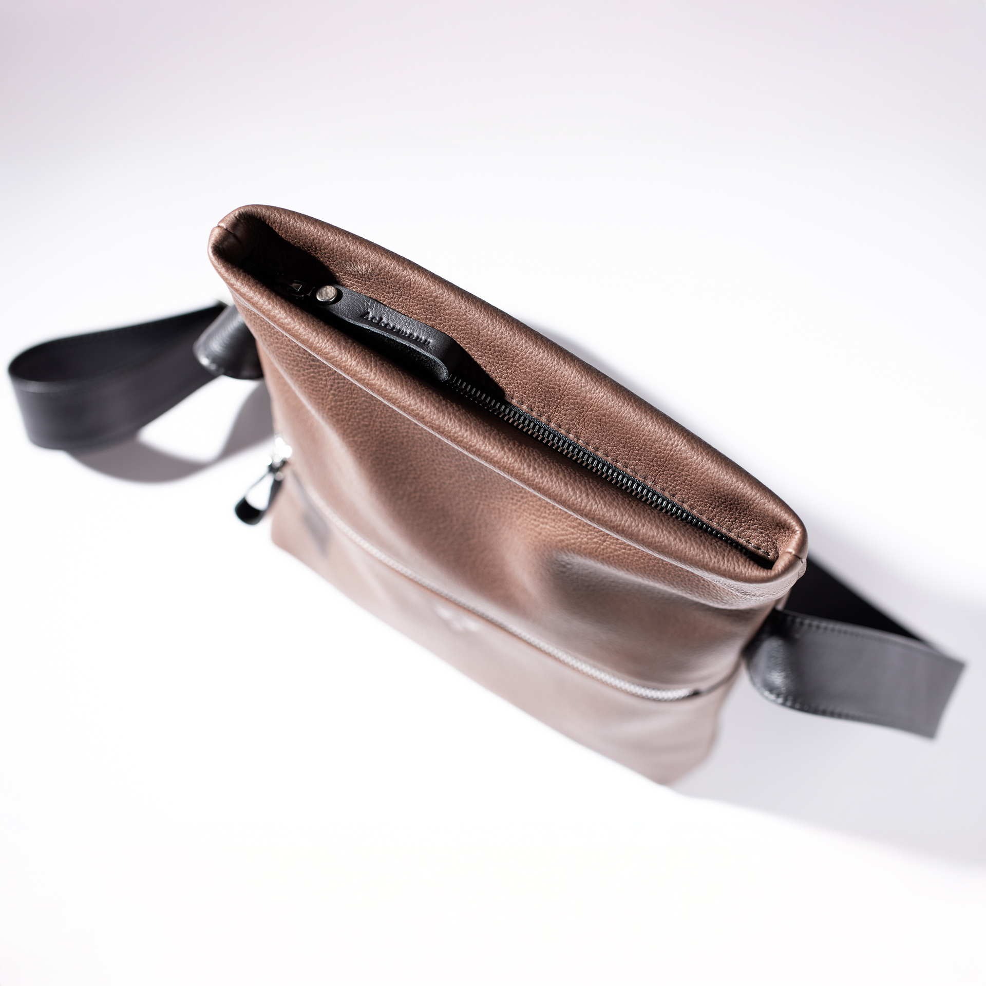 Überschlagtasche  London S aus Softnappa