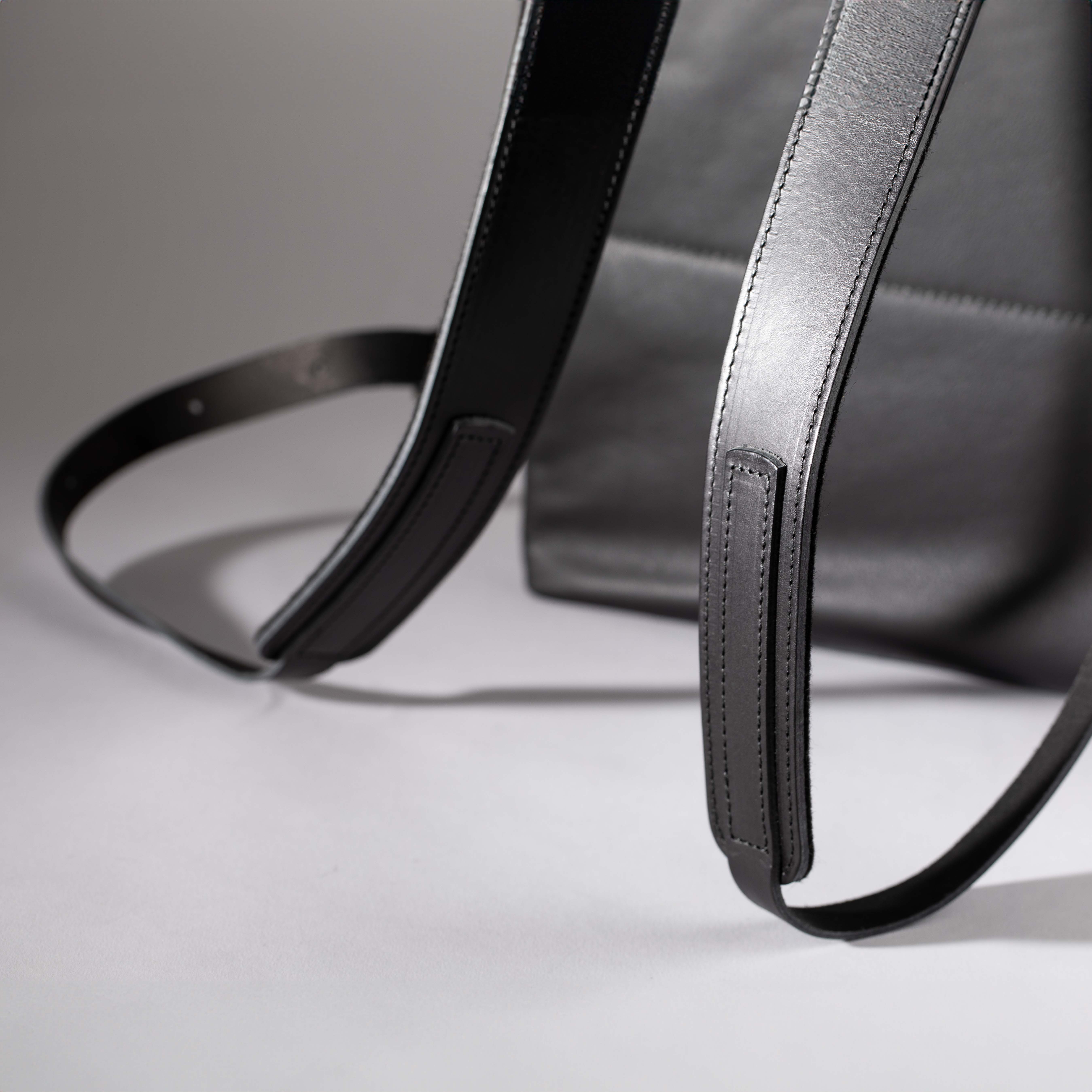 backpack Rom M made of deer leather