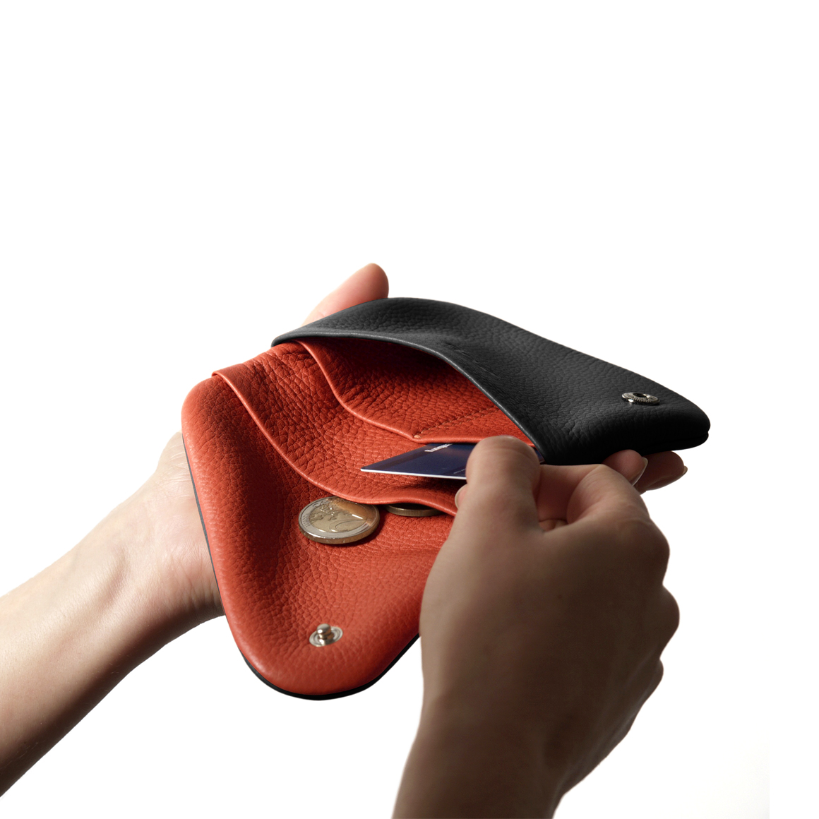 Pago L wallet in Softnappa