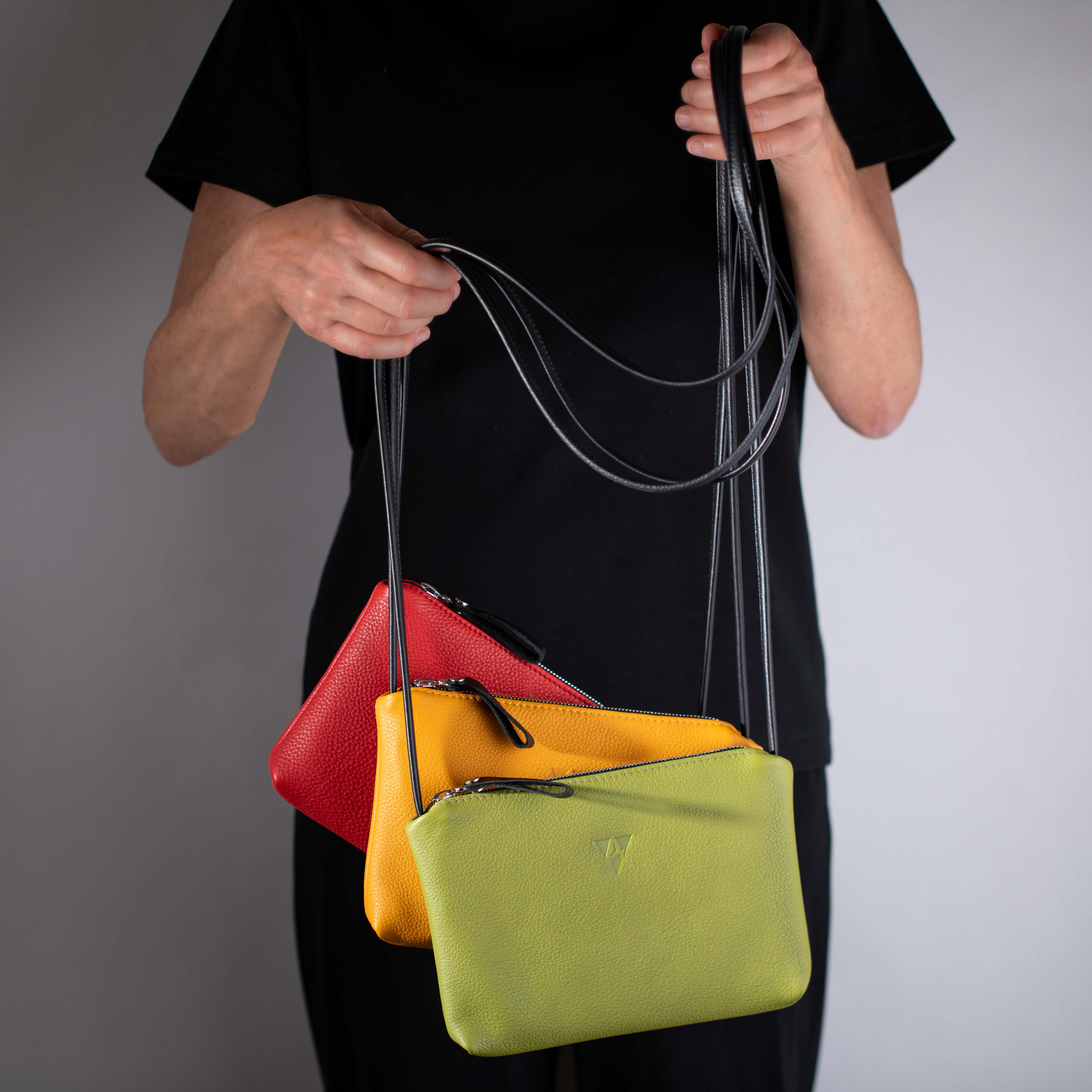 taschen-ackermann-leder-ledertaschen-rucksaecke-person-softnappa-hirschleder-olivenleder-235-Bearbeitet
