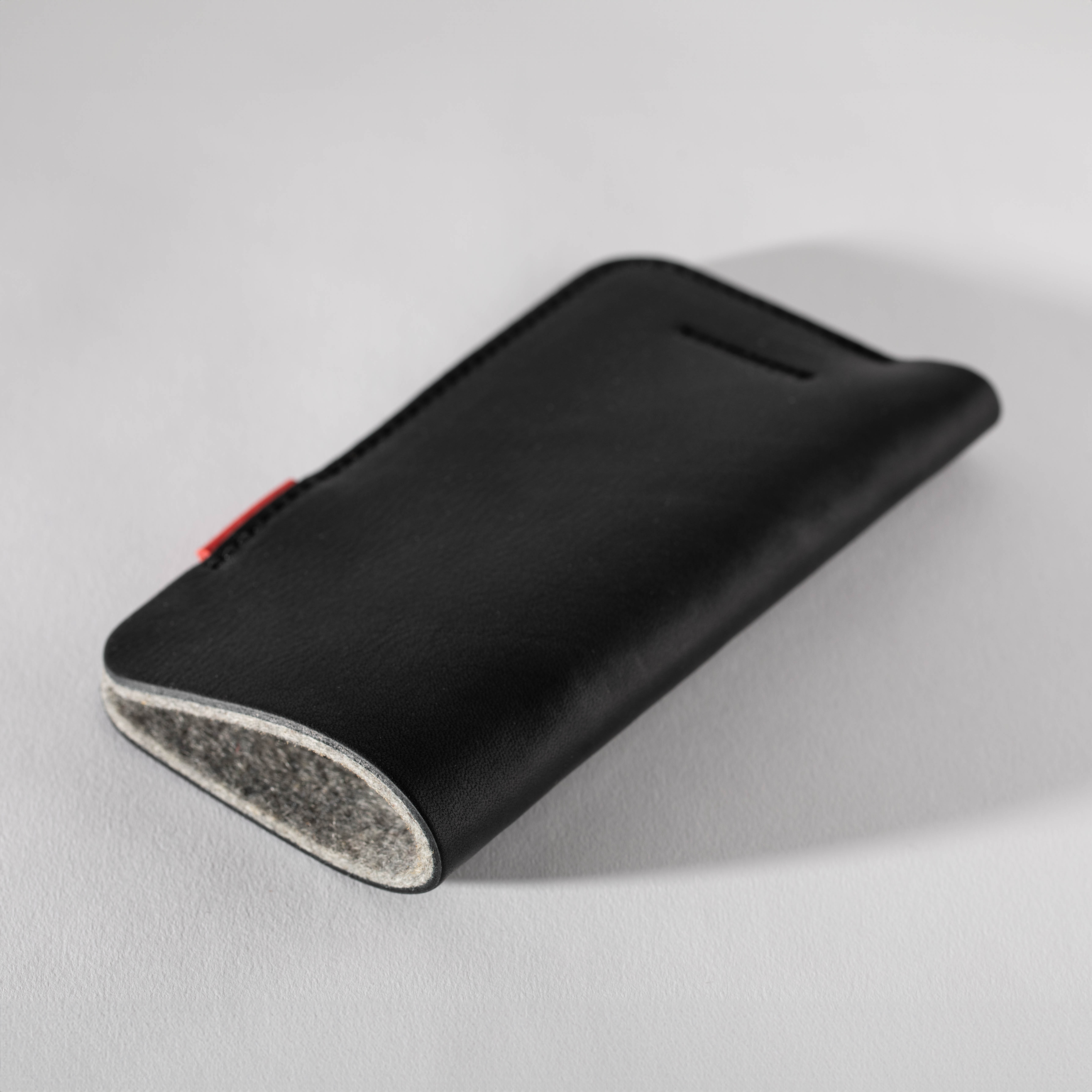 Protect iPhone Etui aus Olivenleder