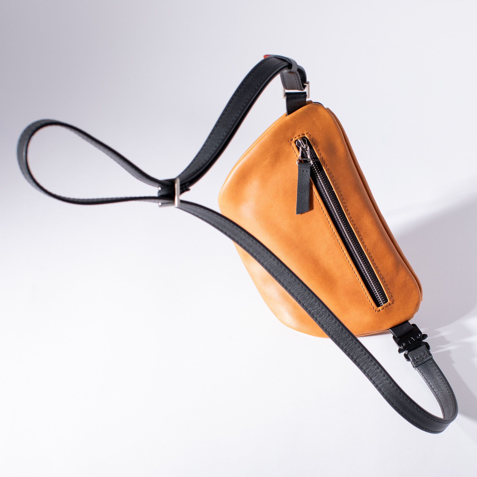 Bauchtasche Marseille S aus Olivenleder