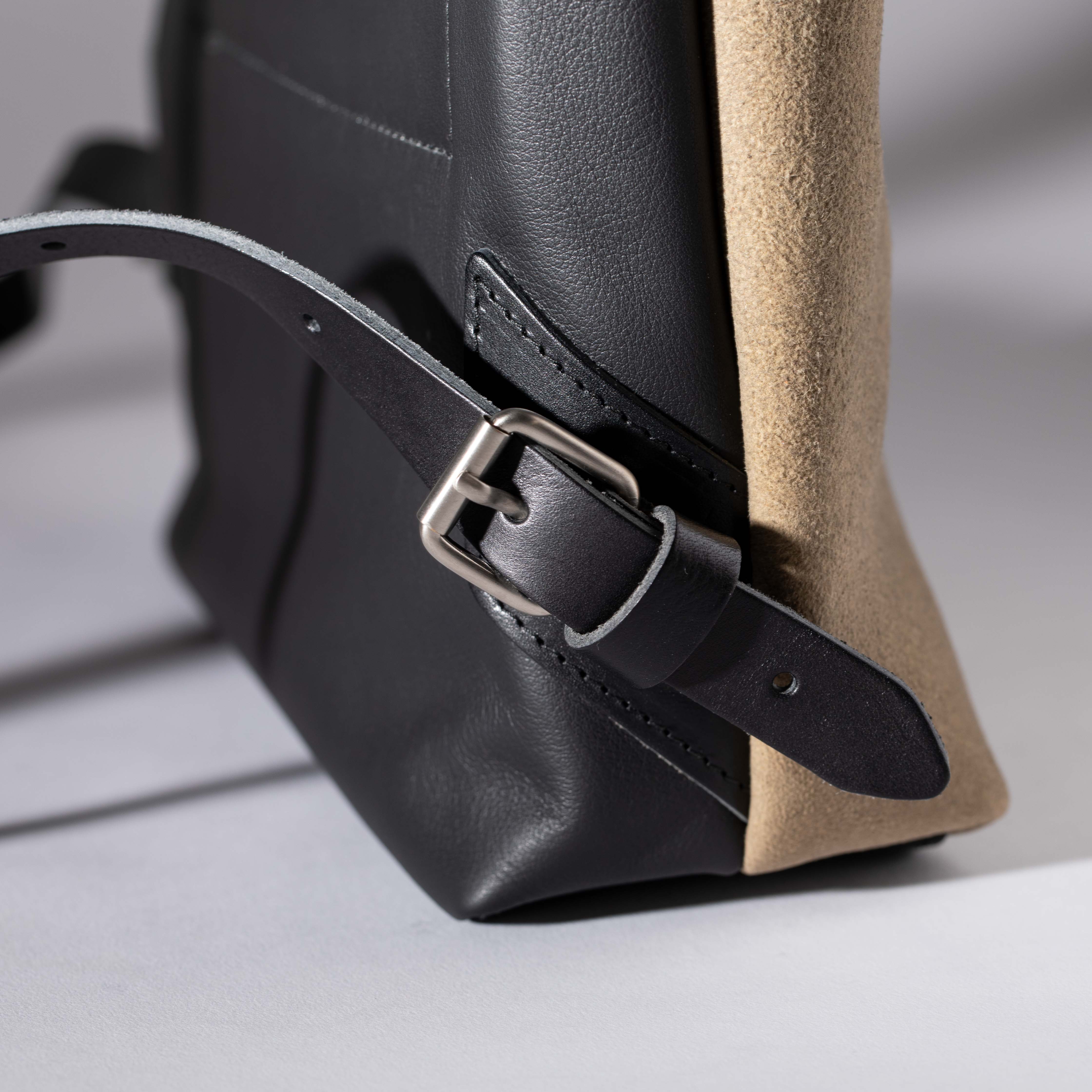 backpack Rom M made of deer leather