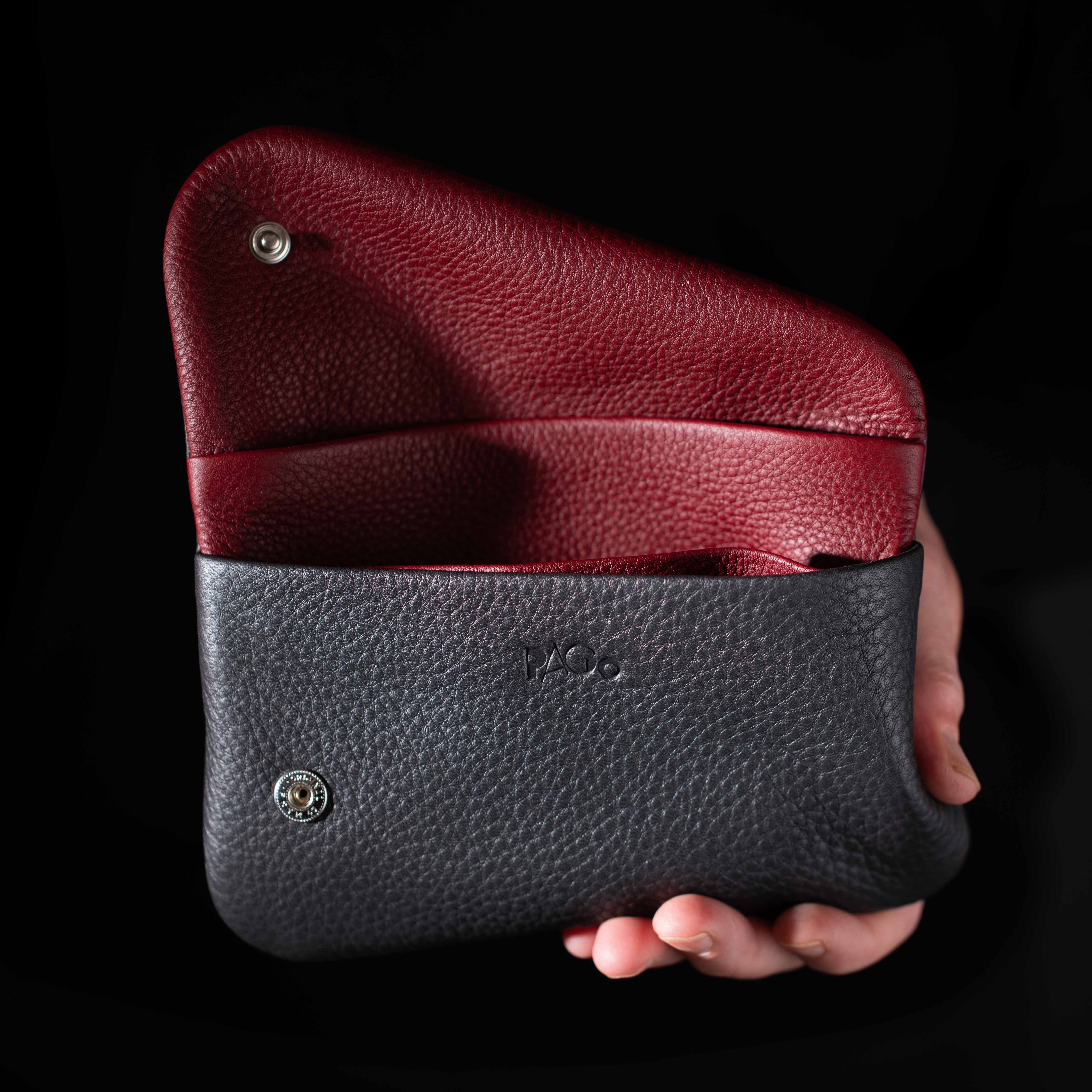 taschen-lederwaren-ackermann-leder-ledertaschen-rucksaecke-person-softnappa-hirschleder-olivenleder-58-Bearbeitet