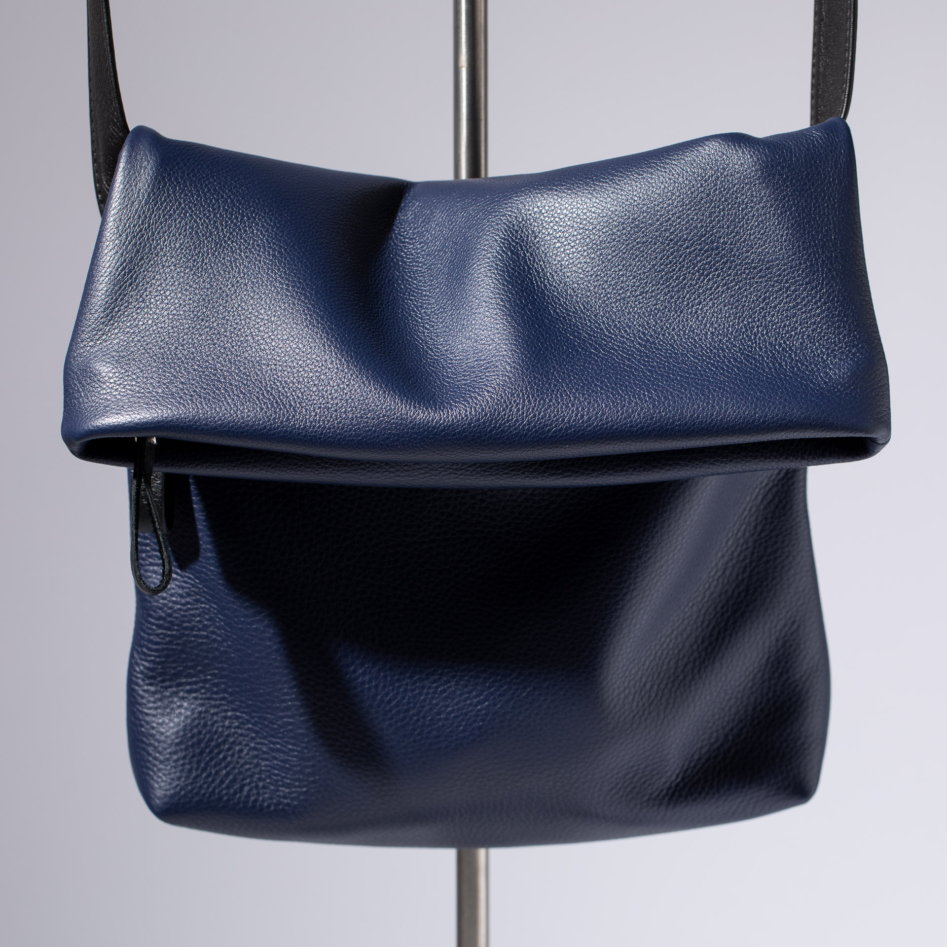 Überschlagtasche  London M aus Softnappa